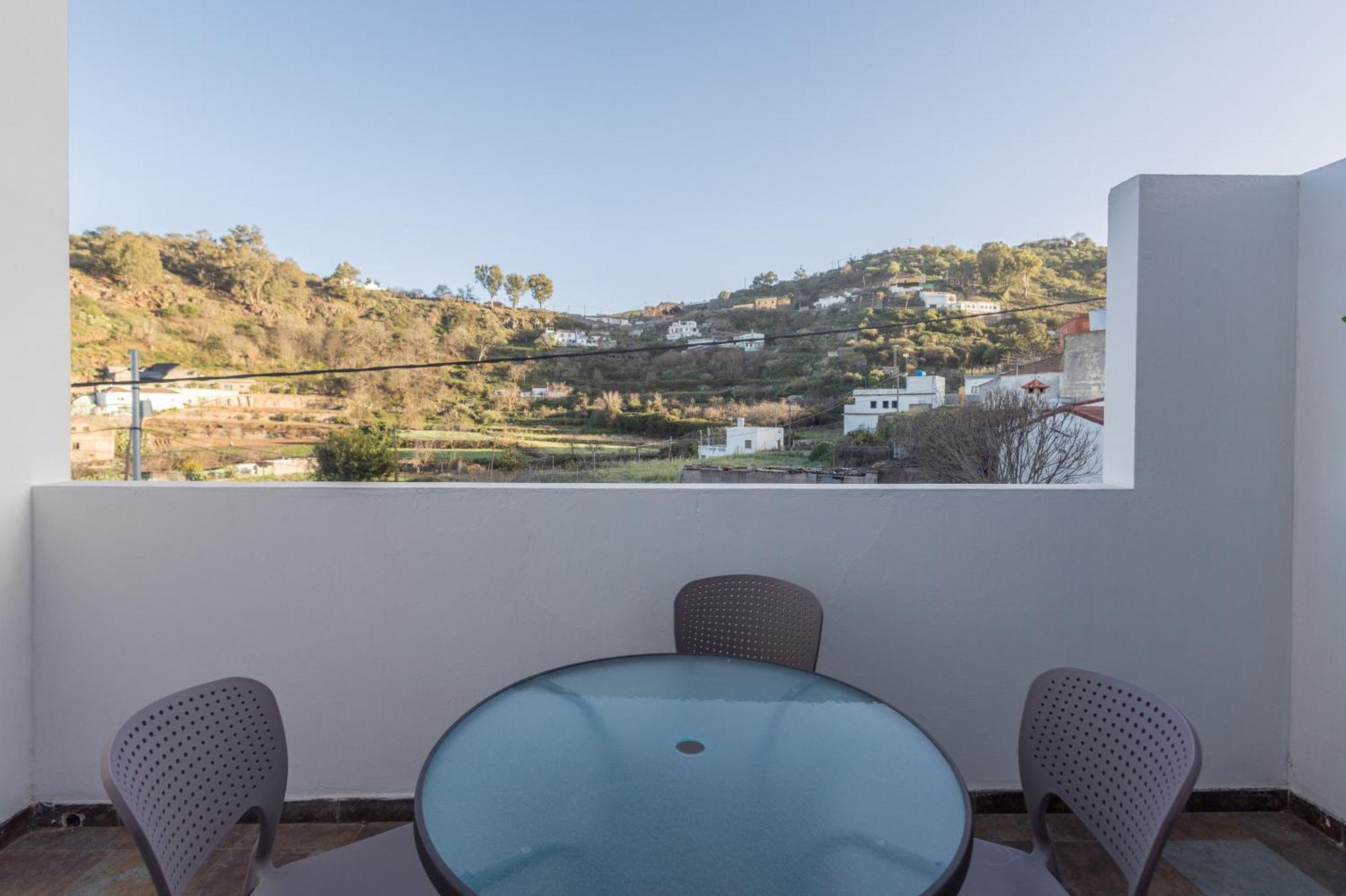Balcon De La Mina Suites - Aircon And Terrace With Views Vega de San Mateo Luaran gambar