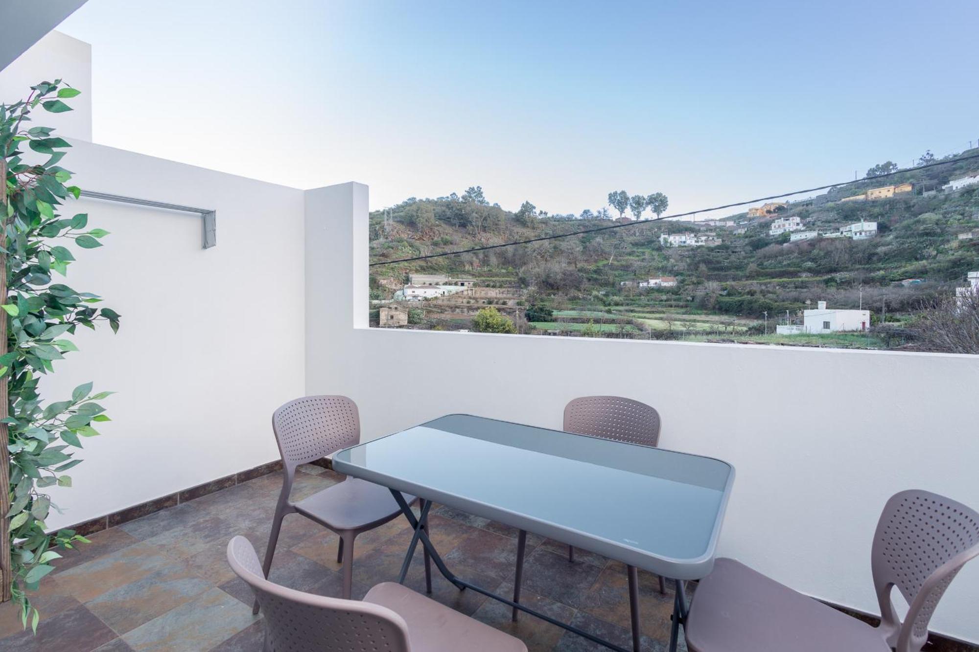 Balcon De La Mina Suites - Aircon And Terrace With Views Vega de San Mateo Luaran gambar